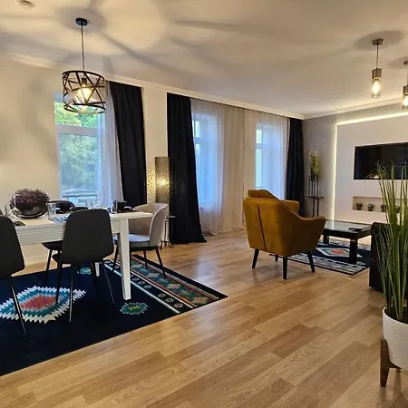 Dreamzzz 130m2 Designerwohnung Mit 2 Baedern Διαμέρισμα *