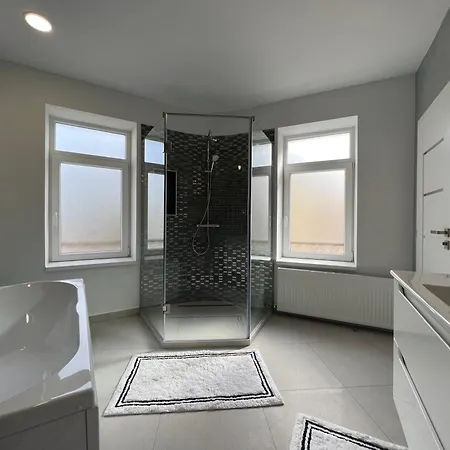 Dreamzzz 130m2 Designerwohnung Mit 2 Baedern Διαμέρισμα