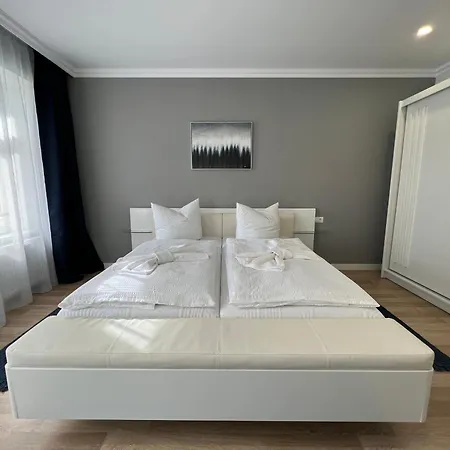 Dreamzzz 130m2 Designerwohnung Mit 2 Baedern Apartamento