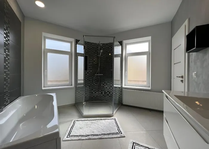 Dreamzzz 130m2 Designerwohnung Mit 2 Baedern Appartement