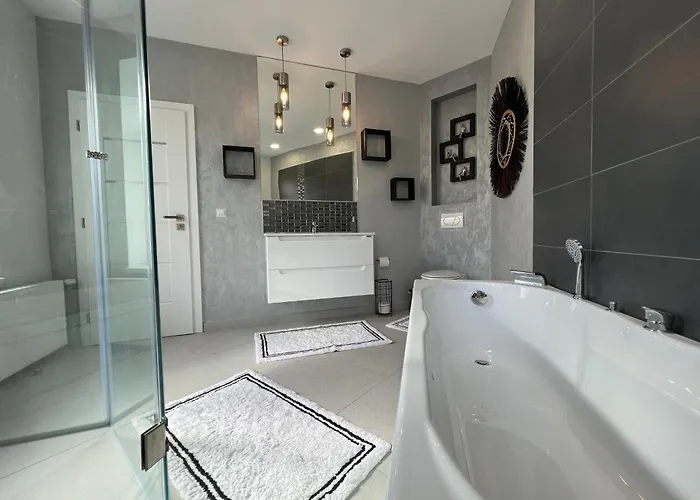 Dreamzzz 130m2 Designerwohnung Mit 2 Baedern * Гера